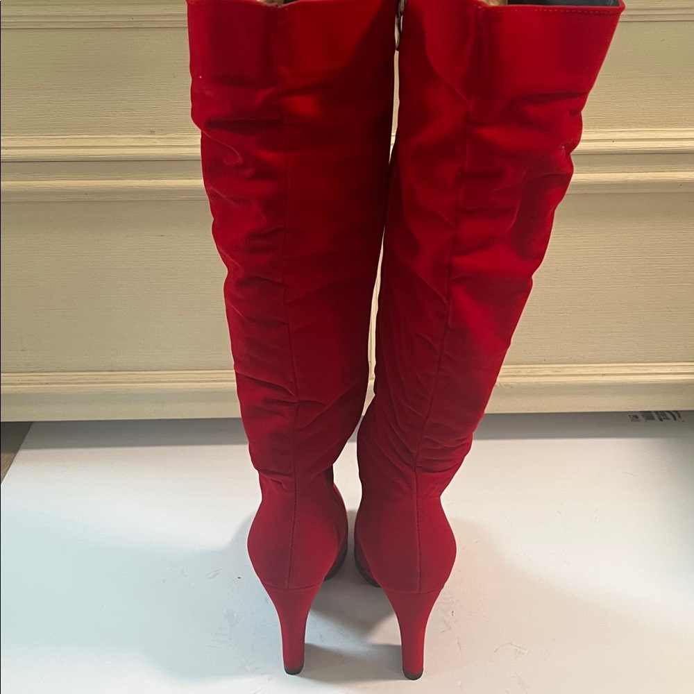 Elegant Red Over the Knee Women's Boots - Picture 4 of 5